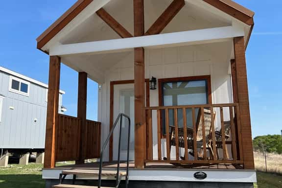 Farm stay in a tiny house. Entire space. Pool - Image 1