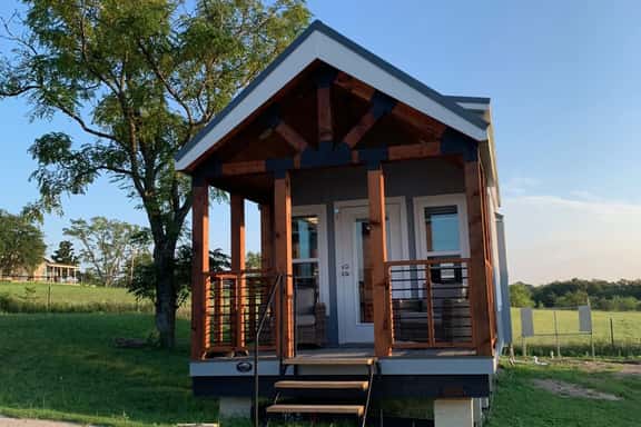 Unique Farm stay *Tiny House *Entire space *Pool - Image 1