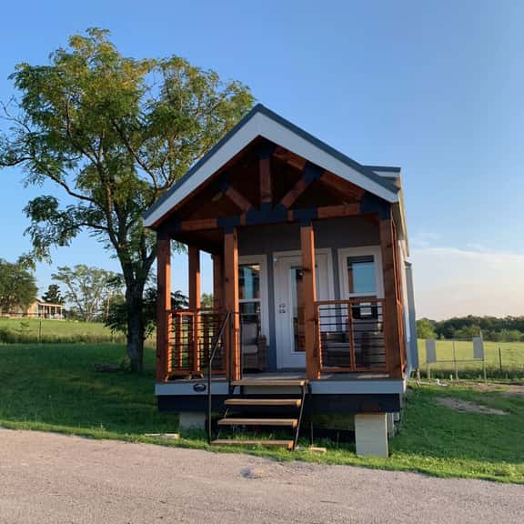 Unique Farm stay *Tiny House *Entire space *Pool - Image 1
